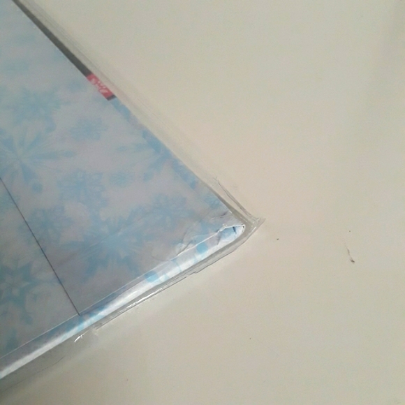 DISNEY Frozen Elsa Olaf Anna Character Scrapbook 20 Pages NWT - Picture 16 of 16